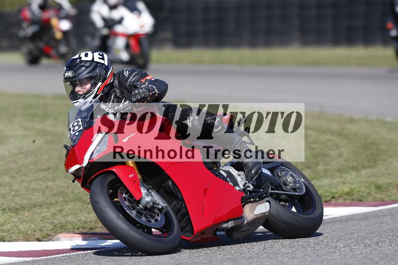 Archiv-2025/49 26.08.2025 Cornu Master School ADR/blau-bleu/28